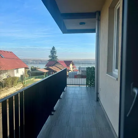 Prenociste Dunav * Novi Banovci