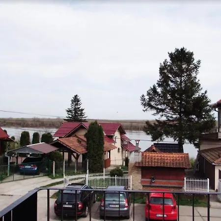 Daire Prenociste Dunav Novi Banovci